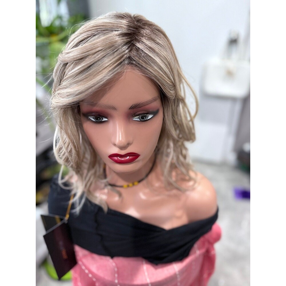 Belle tress “Dalgona 16-E” in color Butterbeer blond New